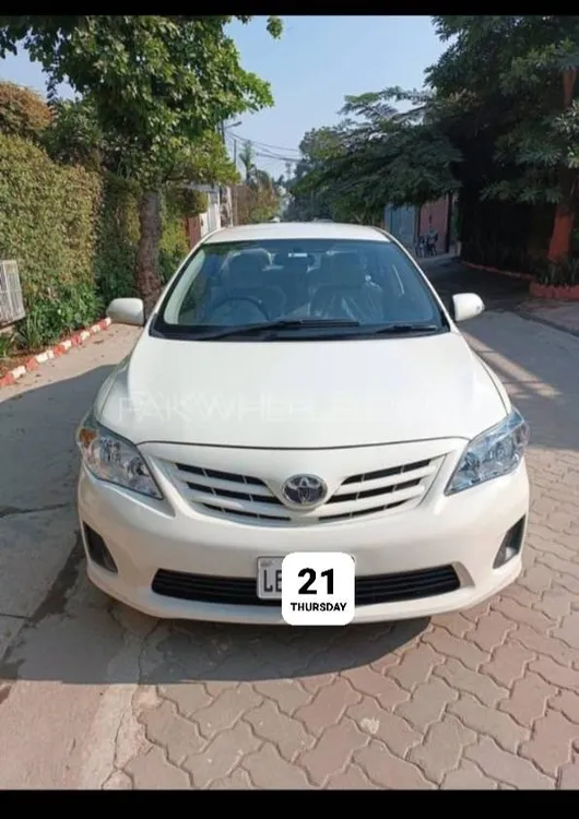 Toyota Corolla 2013 for Sale in Lahore Image-1