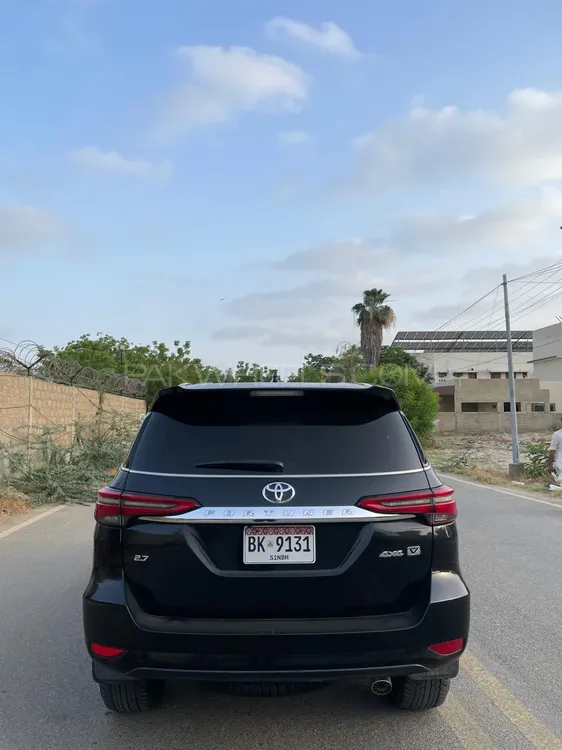 Toyota Fortuner 2021 for Sale in Karachi Image-1