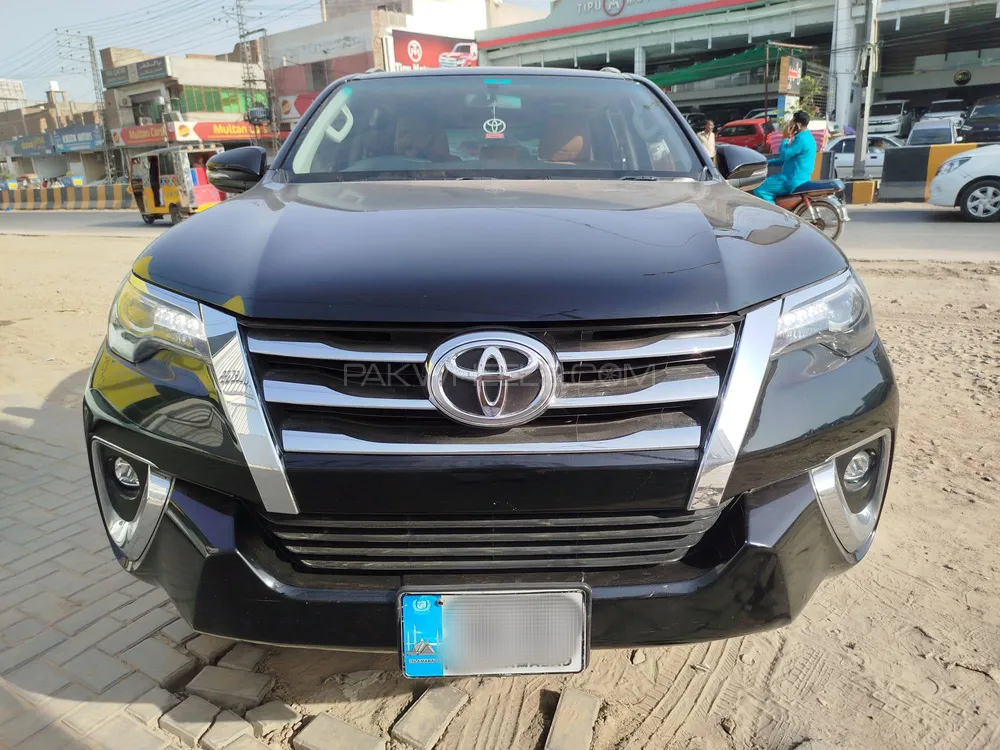 Toyota Fortuner 2021 for Sale in Multan Image-1