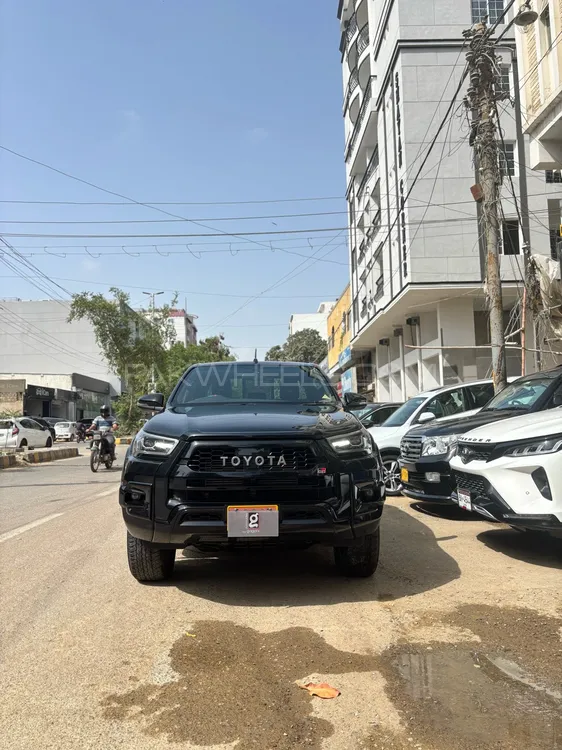 Toyota Hilux 2023 for Sale in Karachi Image-1