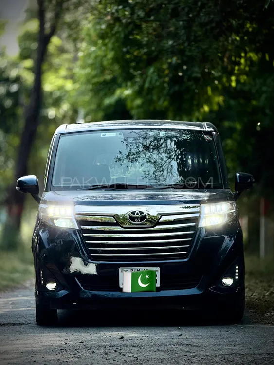 Toyota Roomy 2020 for Sale in Lahore Image-1