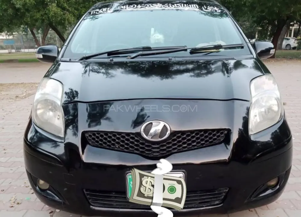 Toyota Vitz 2008 for Sale in Lahore Image-1