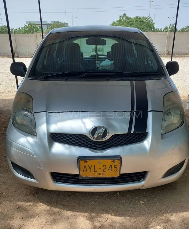 Toyota Vitz 2009 for Sale in Karachi Image-1