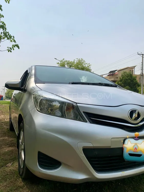 Toyota Vitz 2012 for Sale in Lahore Image-1