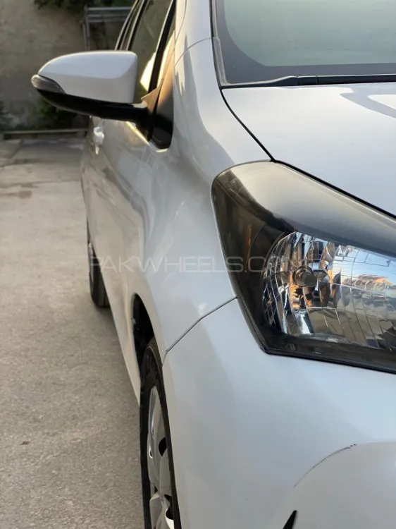 Toyota Vitz 2018 for Sale in Karachi Image-1