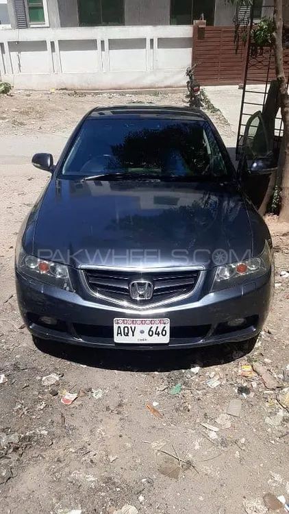 Honda Accord 2004 for Sale in Islamabad Image-1
