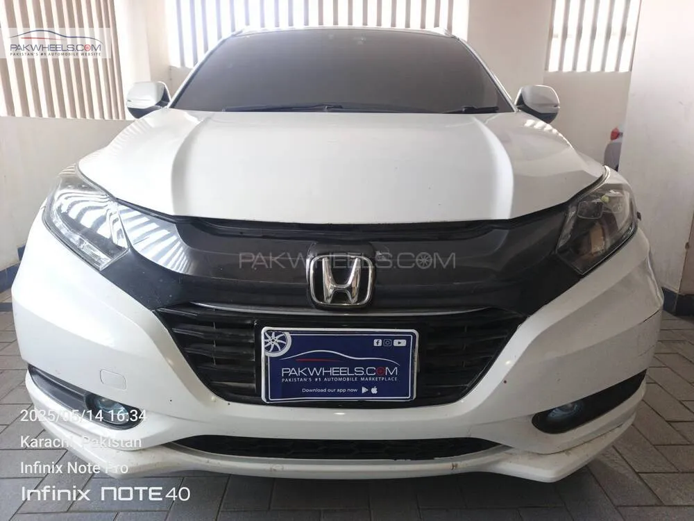 Honda Vezel 2014 for Sale in Karachi Image-1
