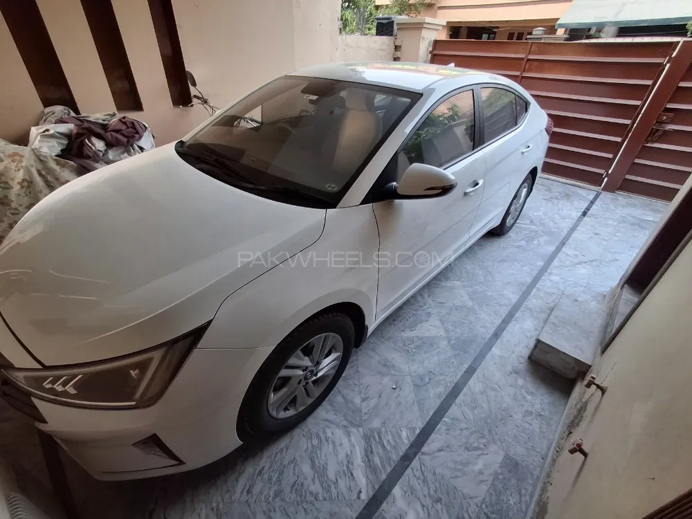 Hyundai Elantra 2021 for Sale in Lahore Image-1