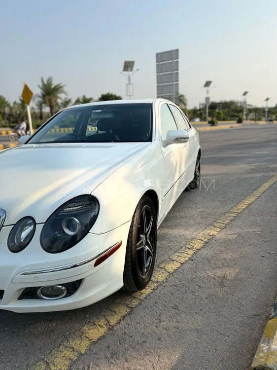 Mercedes Benz E Class 2003 for Sale in Islamabad Image-1