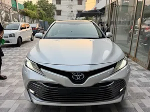 Toyota Camry Hybrid 2019 for Sale
