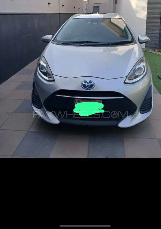 Toyota Aqua 2018 for Sale in Karachi Image-1