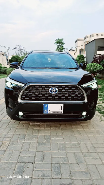 Toyota Corolla Cross 2025 for Sale in Chiniot Image-1