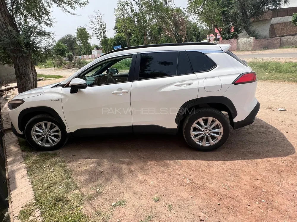 Toyota Corolla Cross 2024 for Sale in Mandi bahauddin Image-1