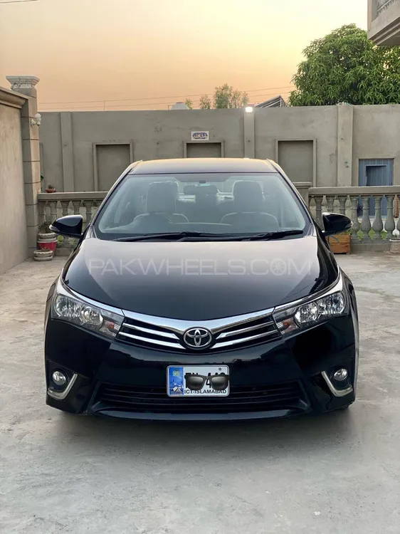 Toyota Corolla 2015 for Sale in Mardan Image-1
