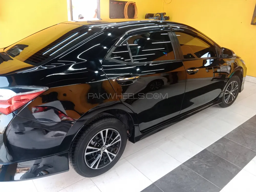 Toyota Corolla 2018 for Sale in Chakwal Image-1