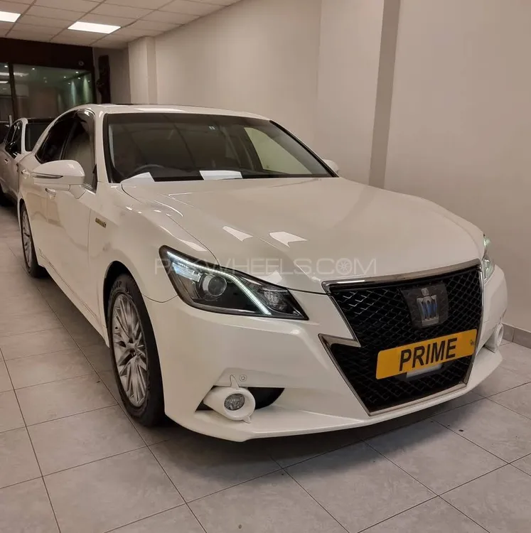 Toyota Crown 2015 for Sale in Karachi Image-1
