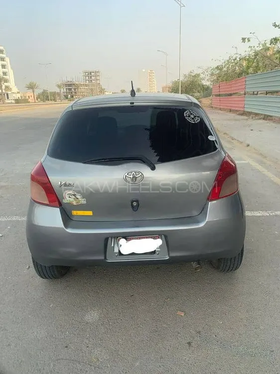 Toyota Vitz 2007 for Sale in Karachi Image-1