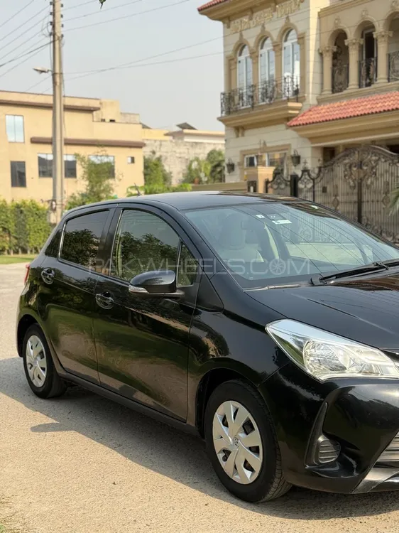 Toyota Vitz 2018 for Sale in Faisalabad Image-1