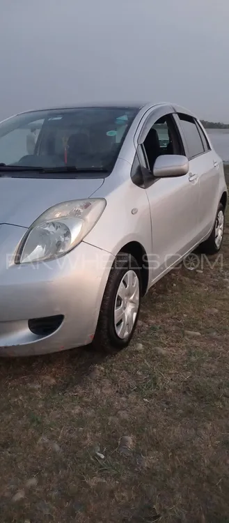 Toyota Vitz 2006 for Sale in Peshawar Image-1