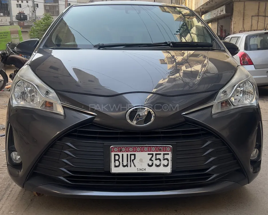 Toyota Vitz 2017 for Sale in Karachi Image-1