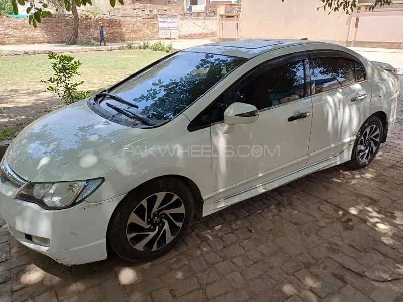 Honda Civic 2010 for Sale in Multan Image-1