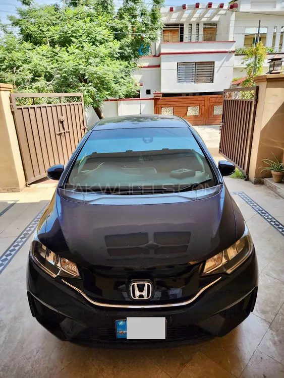 Honda Fit 2017 for Sale in Islamabad Image-1