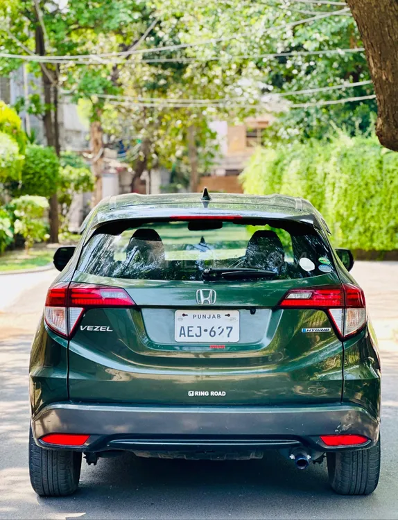Honda Vezel 2016 for Sale in Lahore Image-1