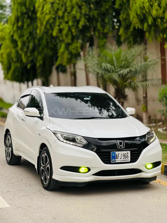 Honda Vezel 2014 for Sale in Islamabad Image-1
