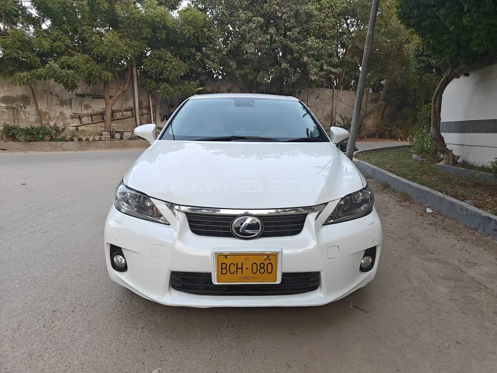 Lexus CT200h 2011 for Sale in Karachi Image-1