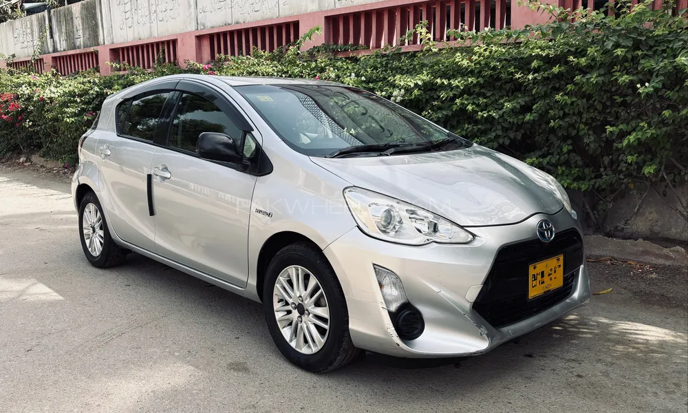 Toyota Aqua 2014 for Sale in Karachi Image-1