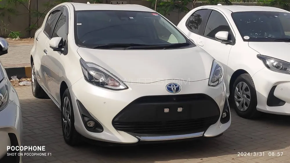 Toyota Aqua 2020 for Sale in Karachi Image-1