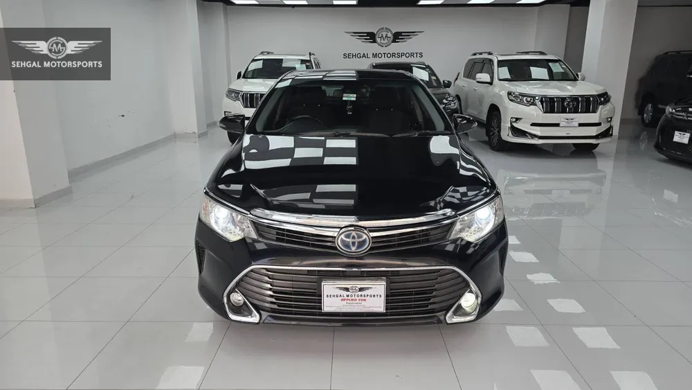 Toyota Camry 2015 for Sale in Islamabad Image-1