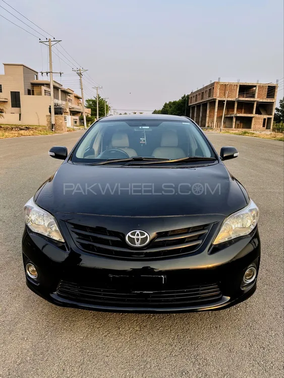 Toyota Corolla 2013 for Sale in Jhang Image-1