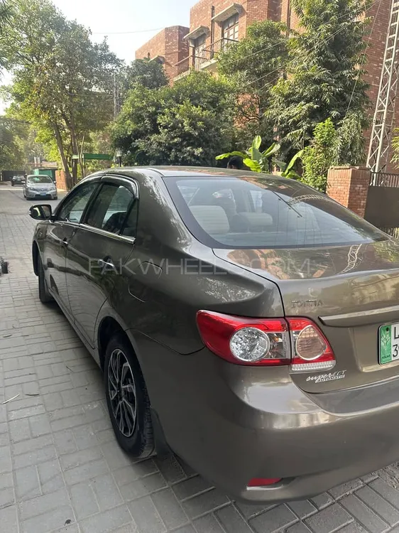 Toyota Corolla 2014 for Sale in Lahore Image-1