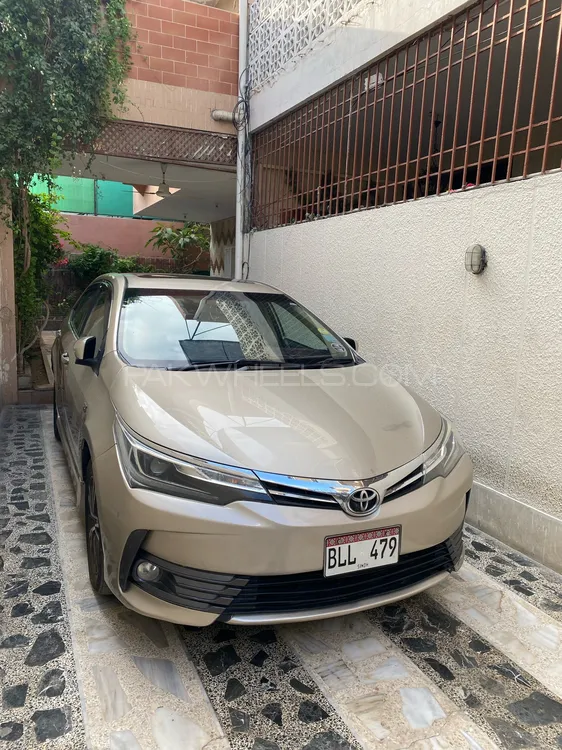 Toyota Corolla 2018 for Sale in Karachi Image-1