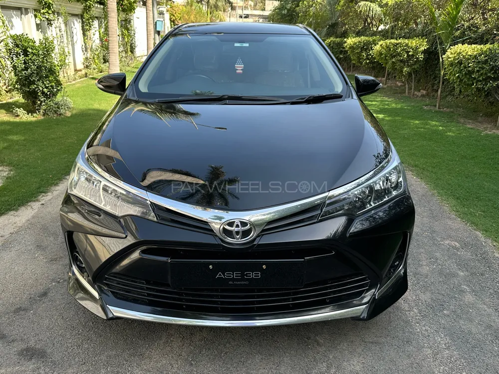 Toyota Corolla 2021 for Sale in Peshawar Image-1