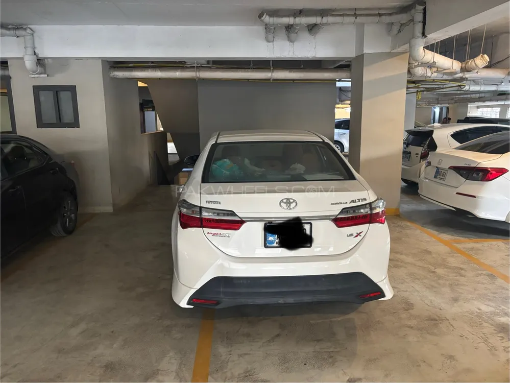 Toyota Corolla 2021 for Sale in Islamabad Image-1