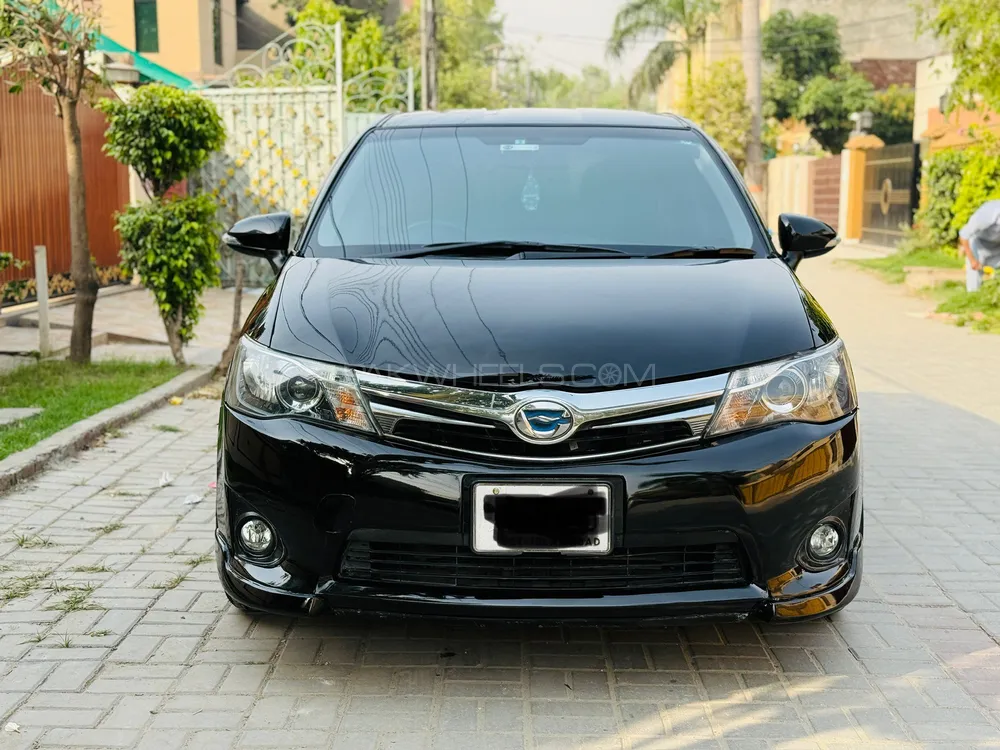 Toyota Corolla Fielder 2015 for Sale in Lahore Image-1