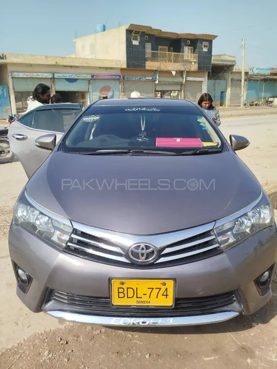 Toyota Corolla 2015 for Sale in Karachi Image-1