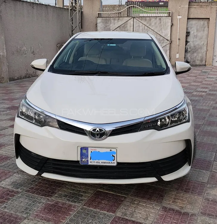 Toyota Corolla 2018 for Sale in Islamabad Image-1