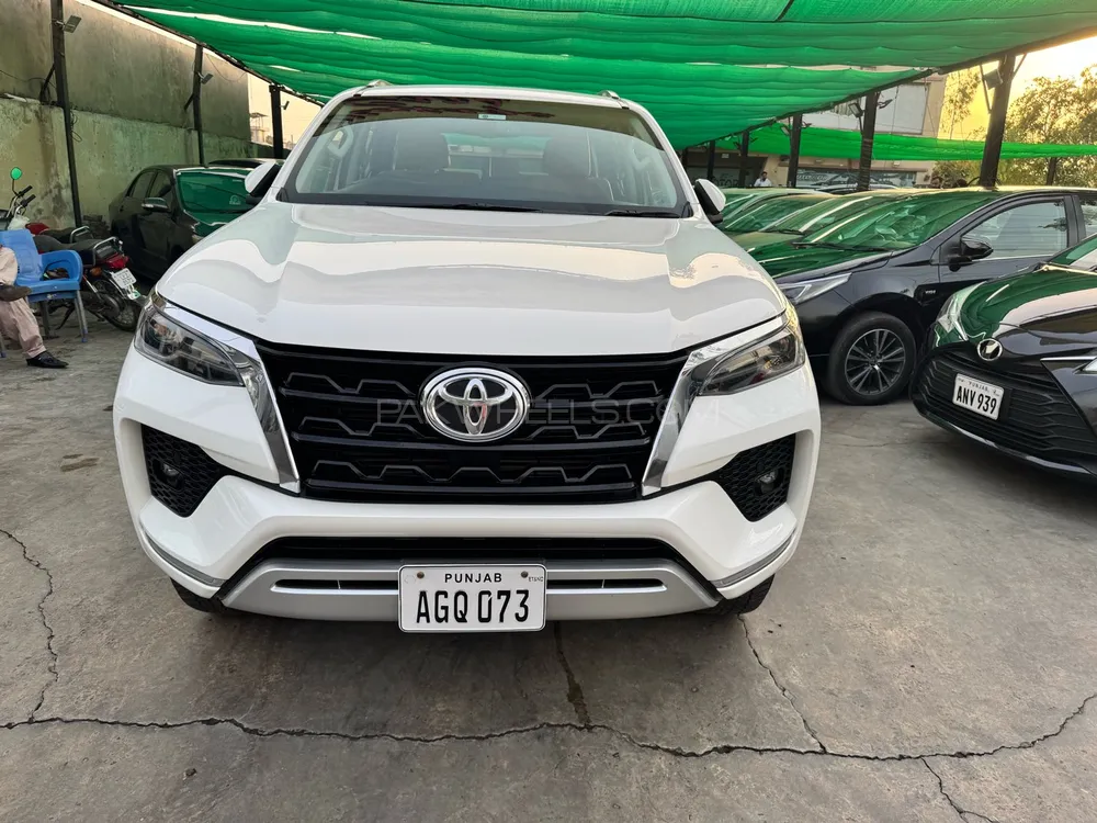 Toyota Fortuner 2021 for Sale in Lahore Image-1
