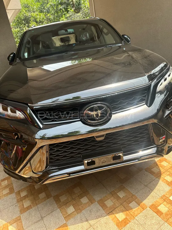 Toyota Fortuner 2025 for Sale in Lahore Image-1