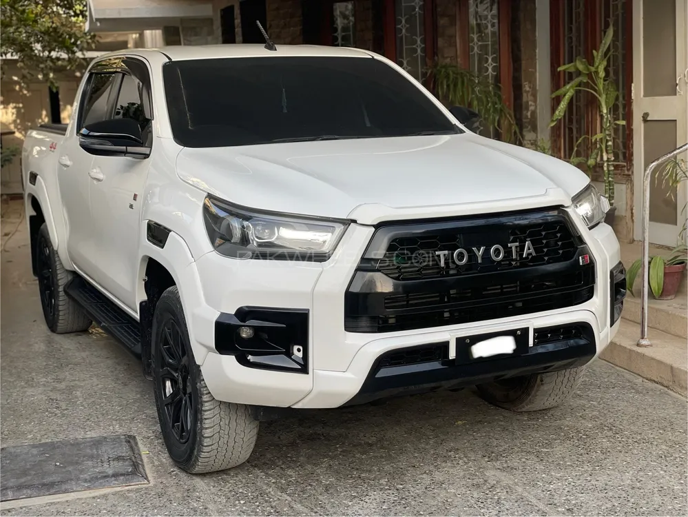 Toyota Hilux 2023 for Sale in Karachi Image-1