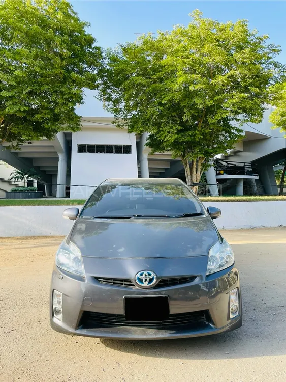 Toyota Prius 2011 for Sale in Karachi Image-1