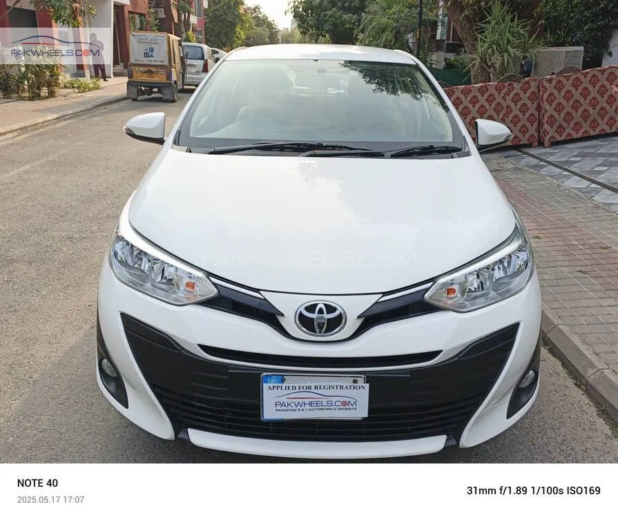 Toyota Yaris Sedan 2020 for Sale in Lahore Image-1