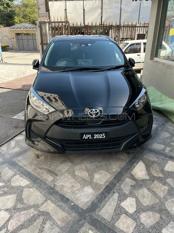 Toyota Yaris Hatchback 2021 for Sale in Peshawar Image-1
