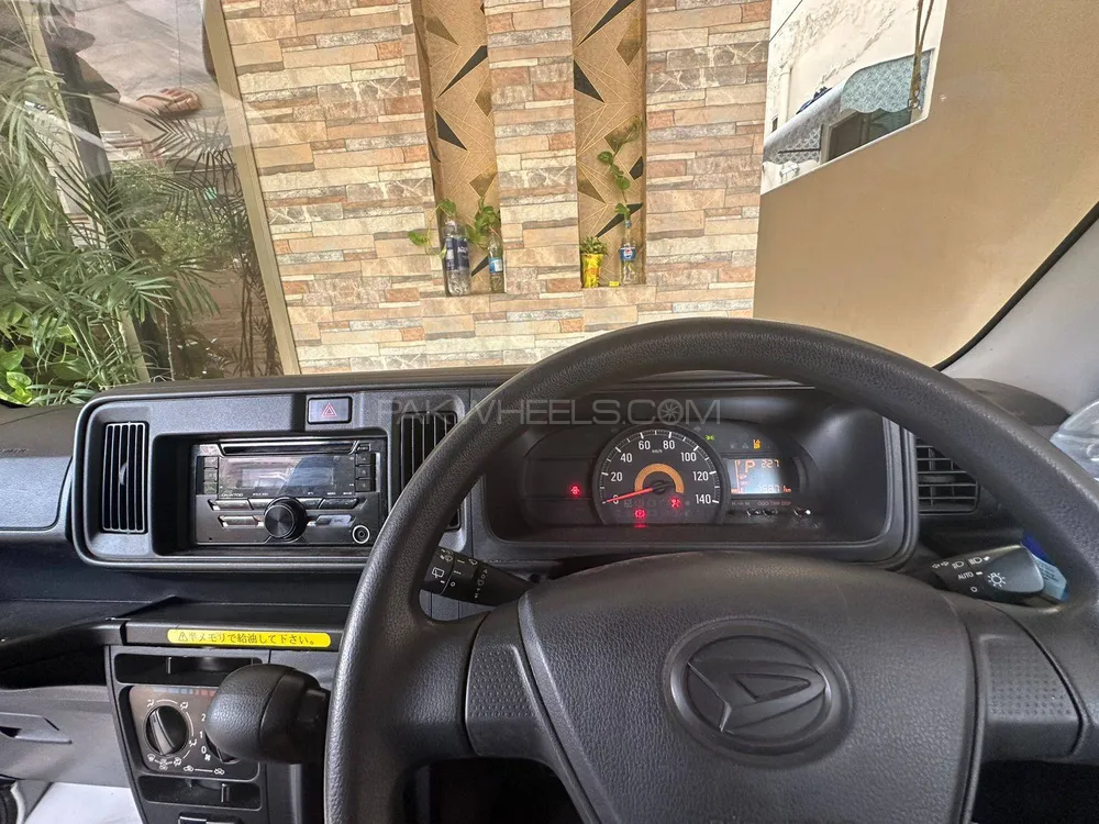 Daihatsu Hijet 2021 for Sale in Gujranwala Image-1