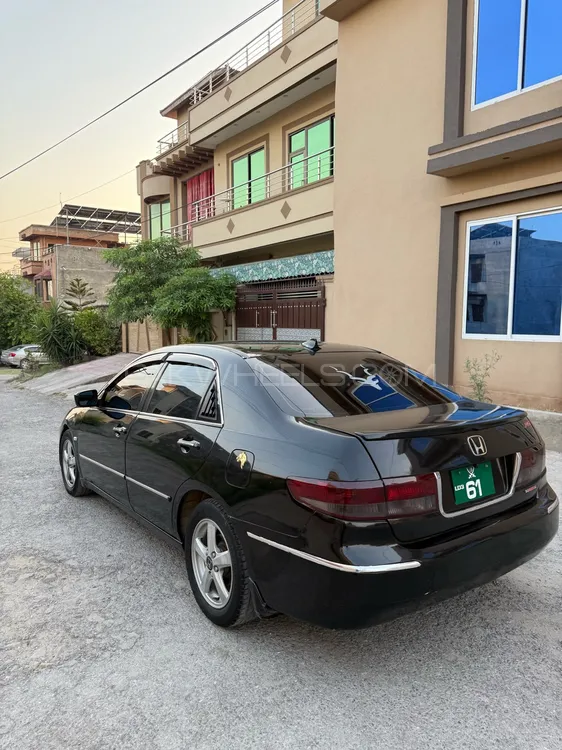 Honda Accord 2005 for Sale in Islamabad Image-1
