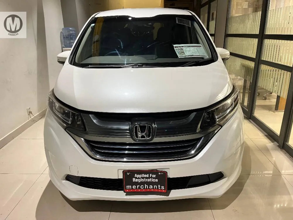 Honda Freed 2019 for Sale in Karachi Image-1