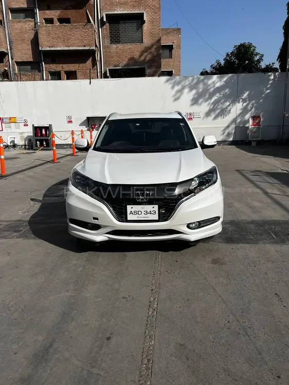 Honda Vezel 2015 for Sale in Peshawar Image-1